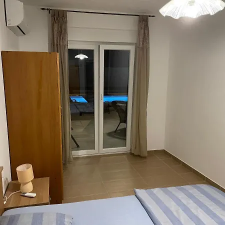 Villa Mira *****