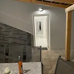 Mira ***** Vilă Pinezići